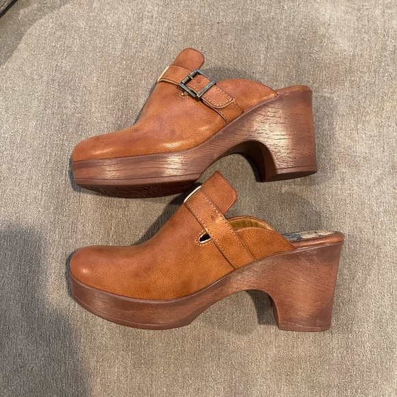Brown Leather Clogs - Picture 2 of 5